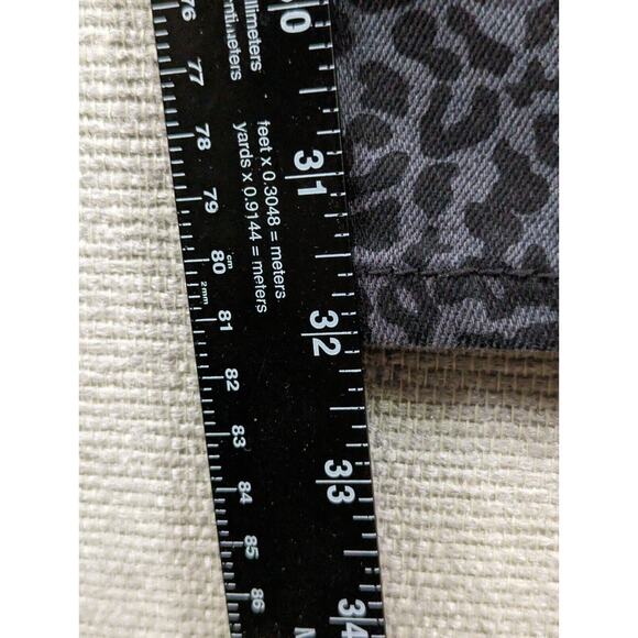 Miley Cyrus Max Azria Jeans Size 15 Black Leopard Print -0424B190 - Picture 8 of 9